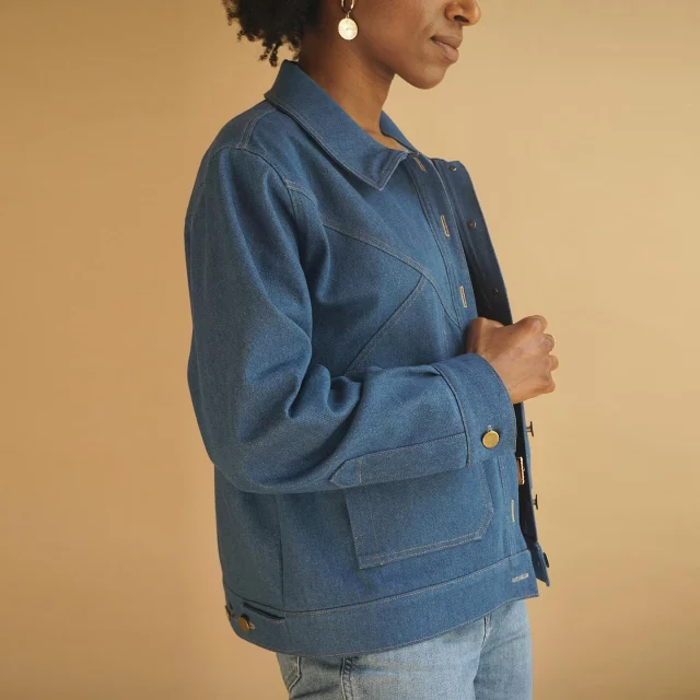 J-2 ⏰️ Préparez vos coupons de denim, de gabardine ou de jacquard : mon nouveau patron de veste arrive Samedi ! Qui a hâte ? 😜

D-2 ⏰️ Get your denim, gabardine or jacquard coupons ready: my new jacket pattern is coming on Saturday! Who can’t wait? 😜

#leslubiesdecadia #LLDCabysse #tissuaddict #fabriclove #sewingfashion #faitparmesdixdoigts #sewingdiy #sewing #costura #ilovetosew